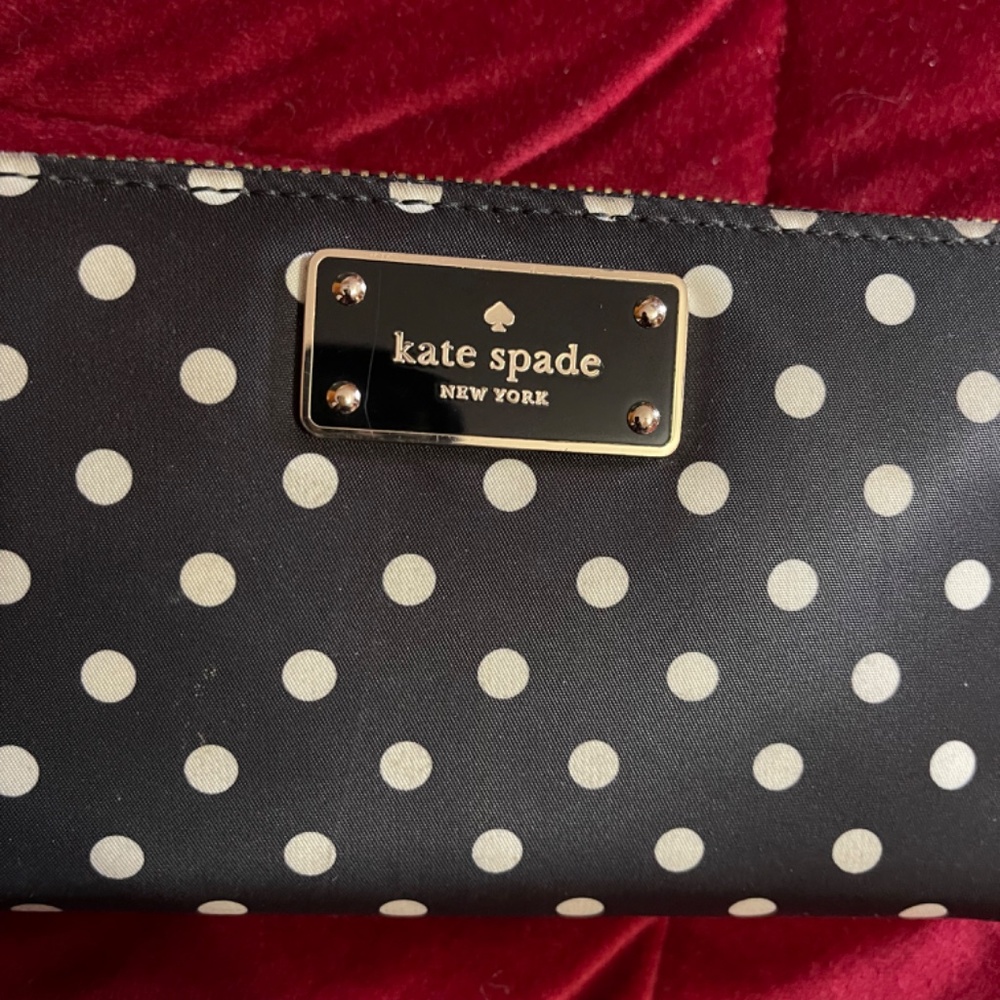 Kate Spade Wallet - Picture 3 of 16